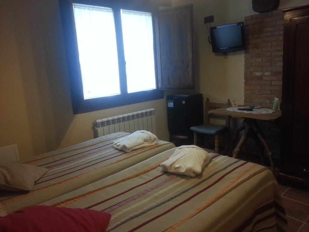 Hotel Rural El Horno De Aliaga Екстер'єр фото